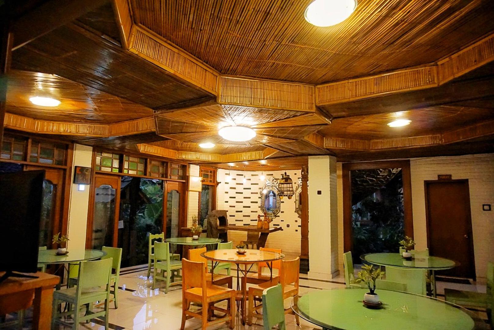 Ary'S Hotel By Cocotel Yogyakarta Luaran gambar
